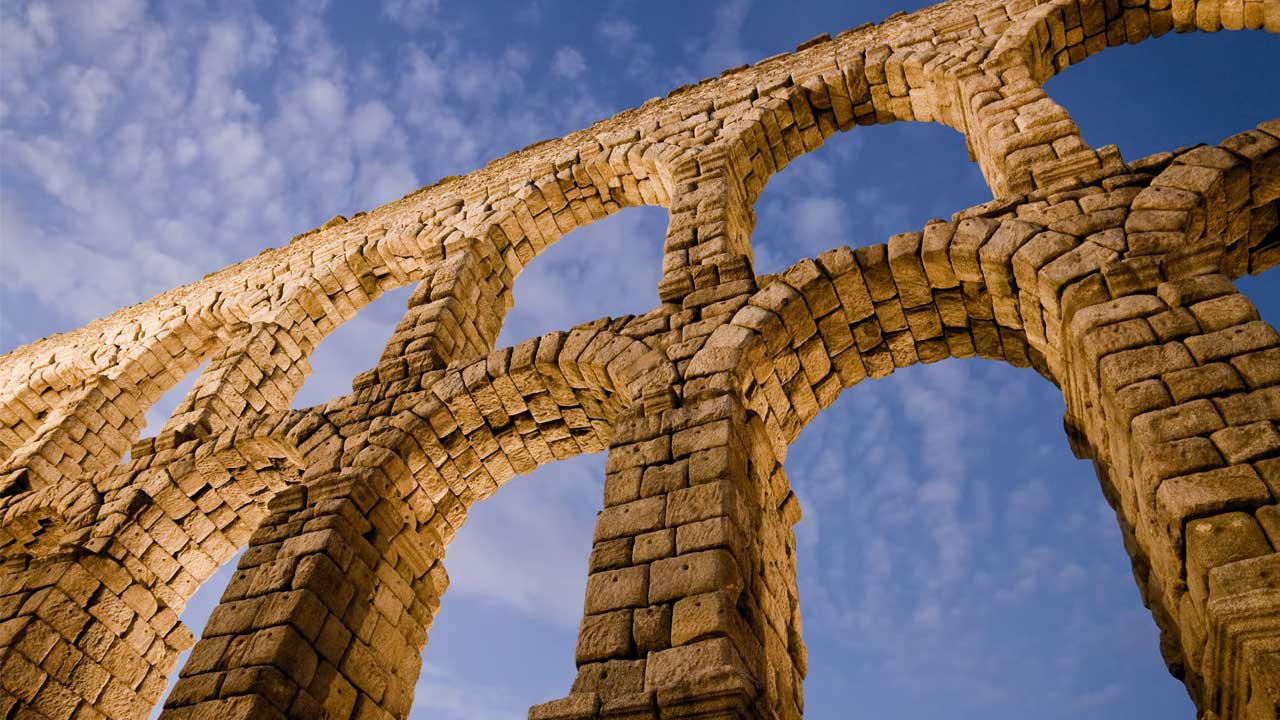 El acueducto de Segovia, uno de los monumentos más importantes de España